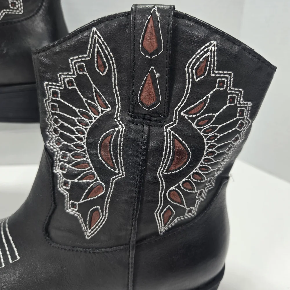 Coconuts By Matisse Bandera Black Western Embroidered Ankle Booties Boots Size 6